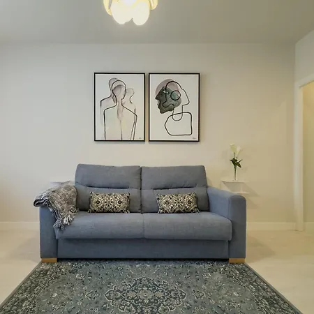 Barcelona Aura Apartment *