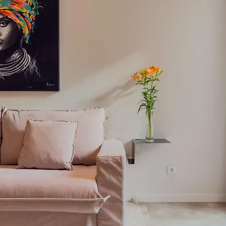 Barcelona Aura Apartment *